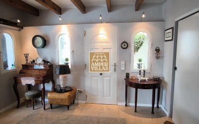 Preciosa i acogedora villa con apartamento de invitados.